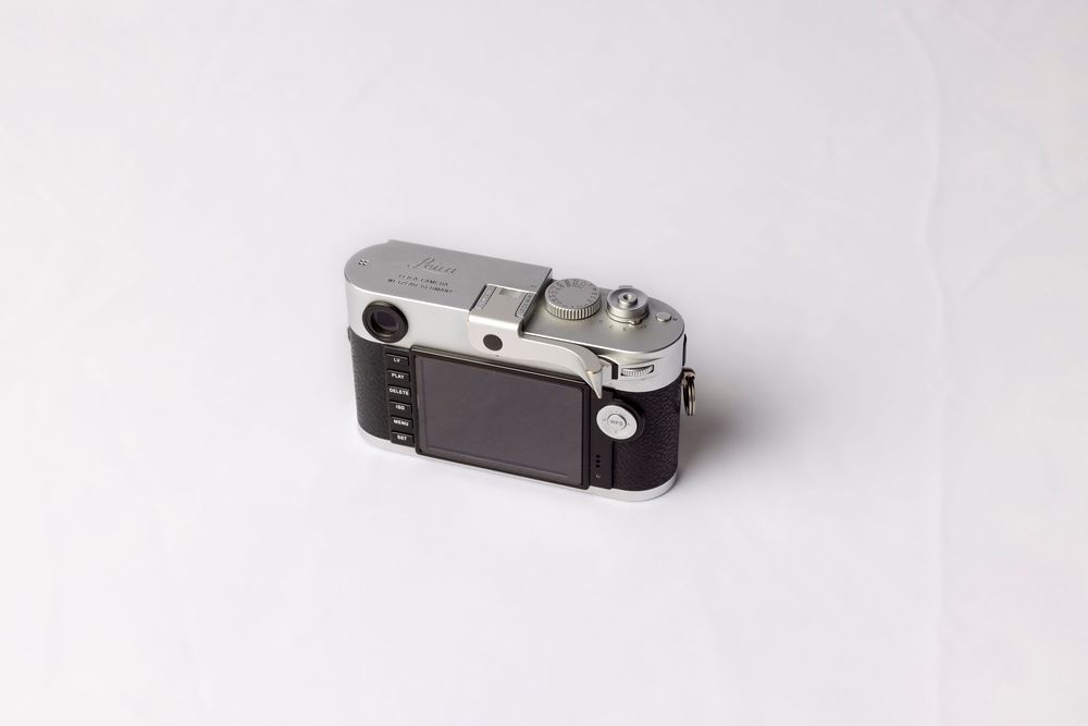 Leica MP (Typ 240) Digital Rangefinder Camera Body Silver