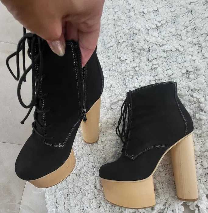 ! OFERTA ! Ghete designer, mărimea 35, toc din lemn noi - 250USD