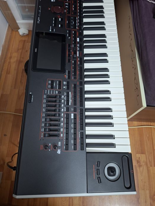 Korg pa4 x  Oriental 61 key