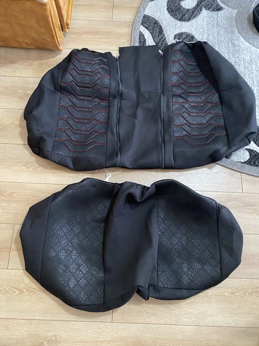 Huse auto universale