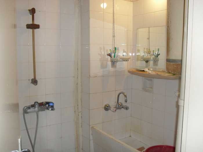 Продава се Тристаен апартамент в Русе, Център - 81 кв.м за 1852 €/кв.м - Снимка #3