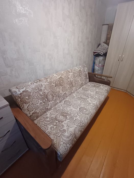 Продается диван в отличном состоянии
