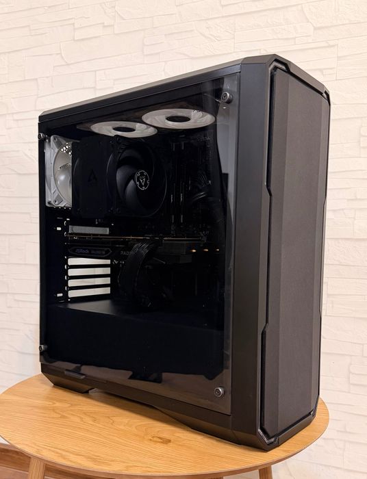 Компютър Ryzen 5800x / 32GB DDR4 3600mhz / RX 6750XT 12 GB/ 1TB SSD