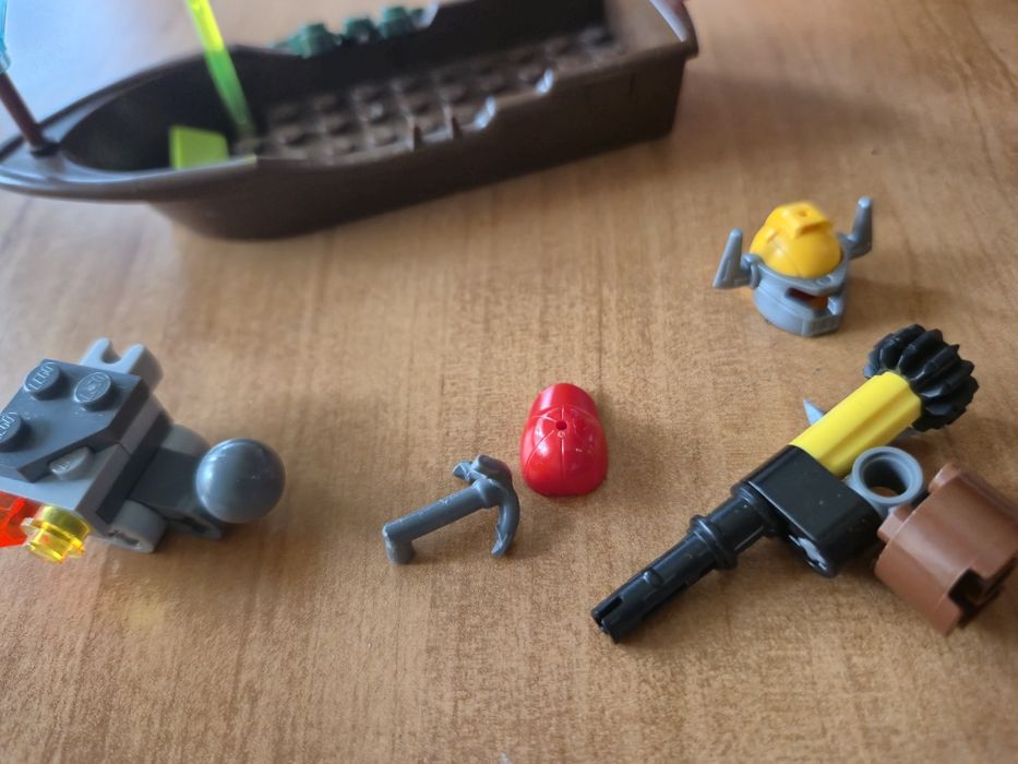 Lego предлагам.Лего.+подарък конструктор за игра.