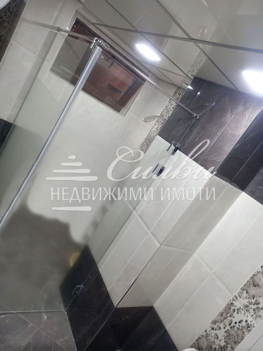 Тристаен ТУХЛЕН апартамент – кв.Пазара !!!