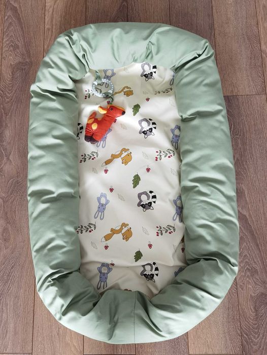 Бебешко гнездо в нежни цветове