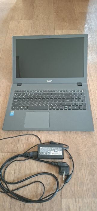 Ноутбук  Acer i3