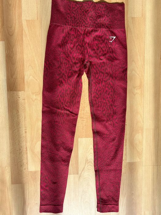 Дамски спортни дрехи: GymShark, Nike, Adidas