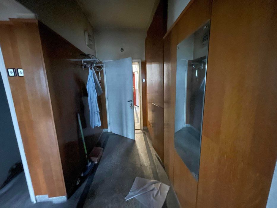 Продава се Тристаен апартамент в Пловдив, Каменица 1 - 83 кв.м за 1988 €/кв.м - Снимка #7