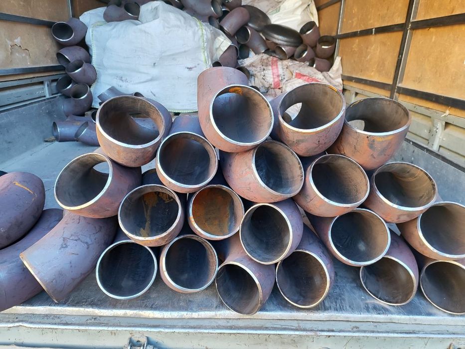 Отвод стальной размер от 15 до 1000, толщина от 5 до 12, бесшовные