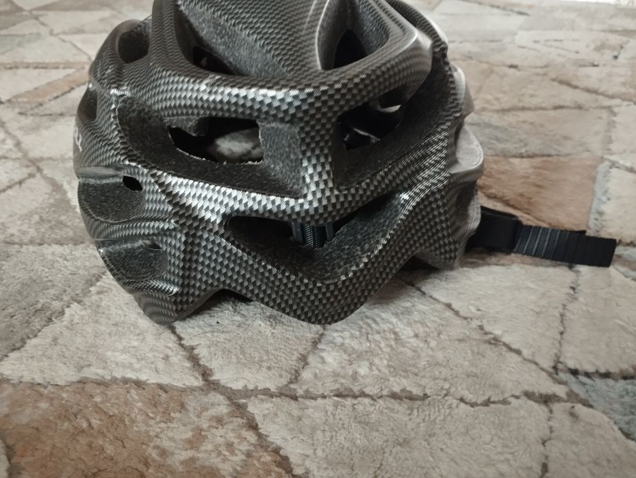 Продам вело шлем