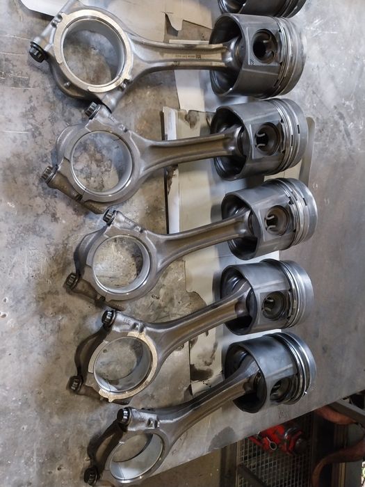 Vând piston+biela mercedes atego 6cilindri