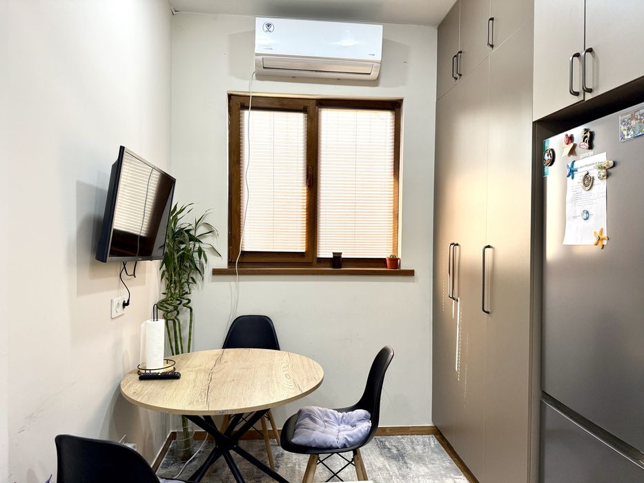 1 Комната 1в2/4/4 Мухтар Ашрафий, балкон 2х6, Магазин Счётчиков