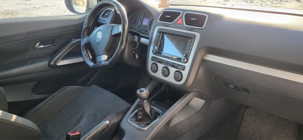 Volkswagen Scirocco / 1.4 160 cai / 2009