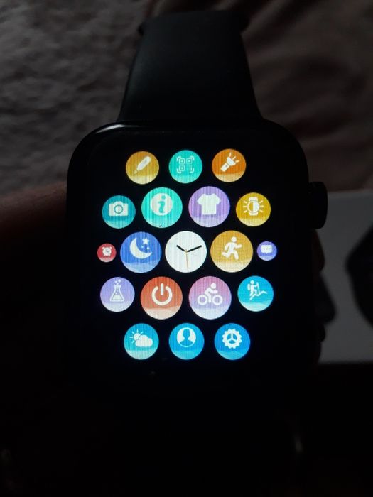 Смарт-часы. Р-н 17я Шк.