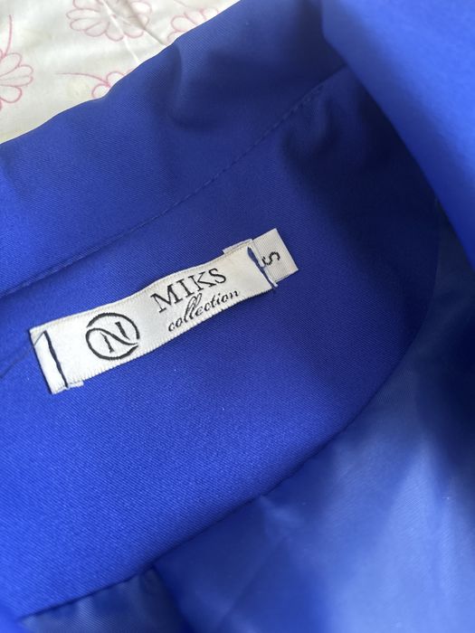 Продам пиджак красивого цвета