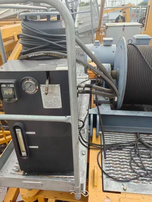 Minora kran zoomilon