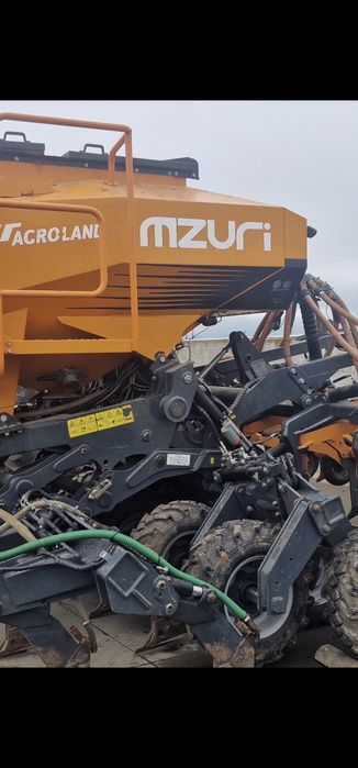 Semanatoare direct in miriste - strip till - 4 m Mzuri Pro Till