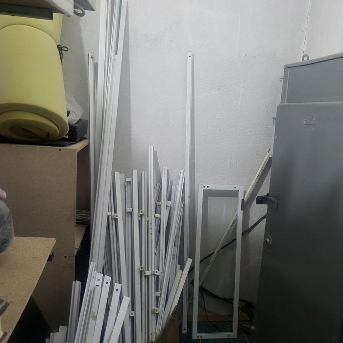 продам профили для торгоаых оборудовании