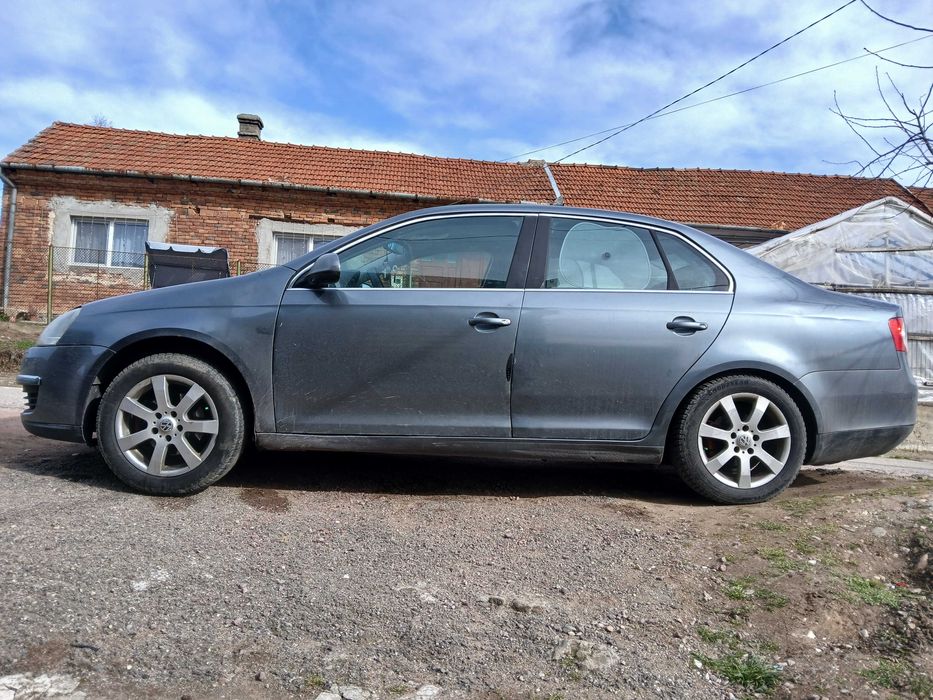 Volkswagen Jetta, motor: 1.9 TDI an: 2009, Euro: 4