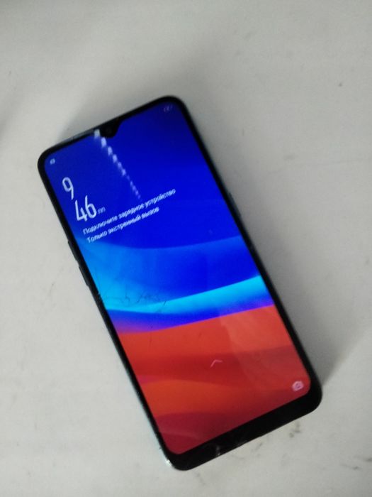 продам телефон  оппо