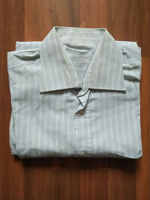 Vând cămașă pentru bărbați mărimea 39
