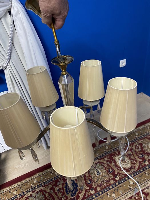 Продается люстра 5 рожковая