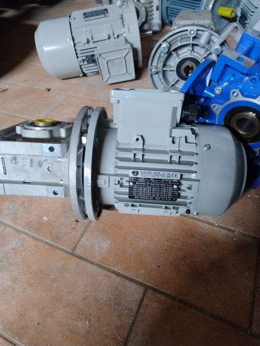 Motoare electrice noi