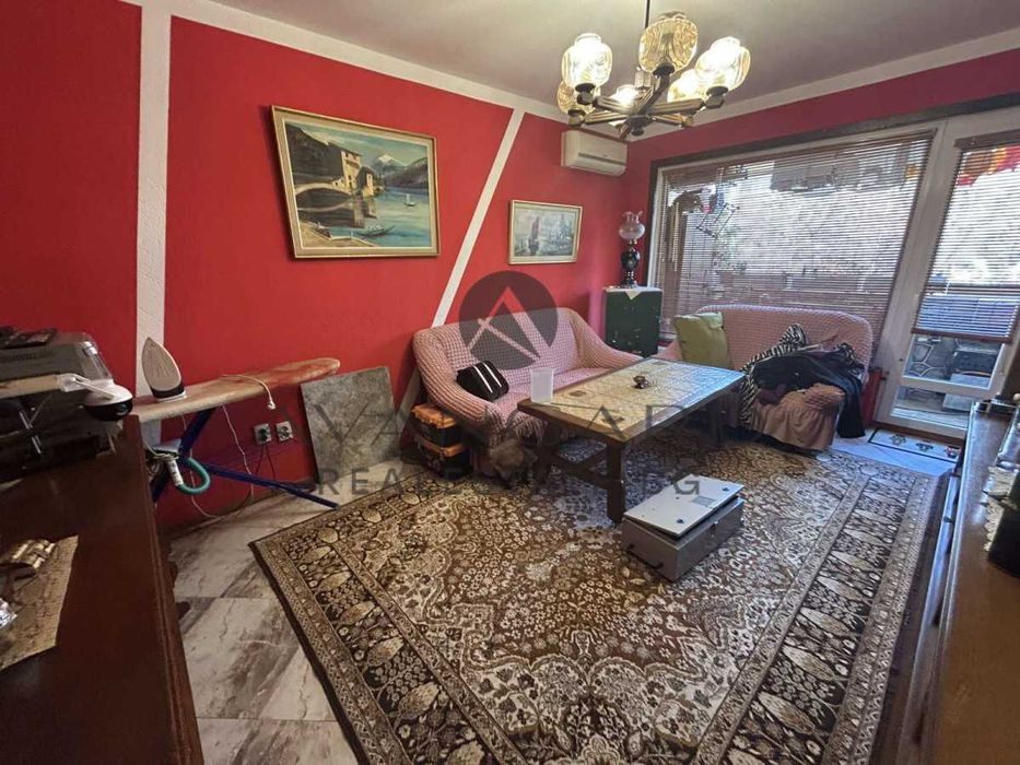 Продава се Тристаен апартамент в Пловдив, Кючук Париж - 92 кв.м за 2240 €/кв.м - Снимка #1