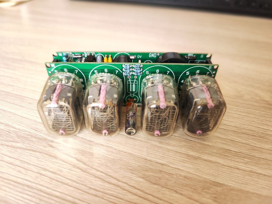 Часы на газоразрядных индикаторах ин12 Nixie clock СССР Ламповые ретро ...