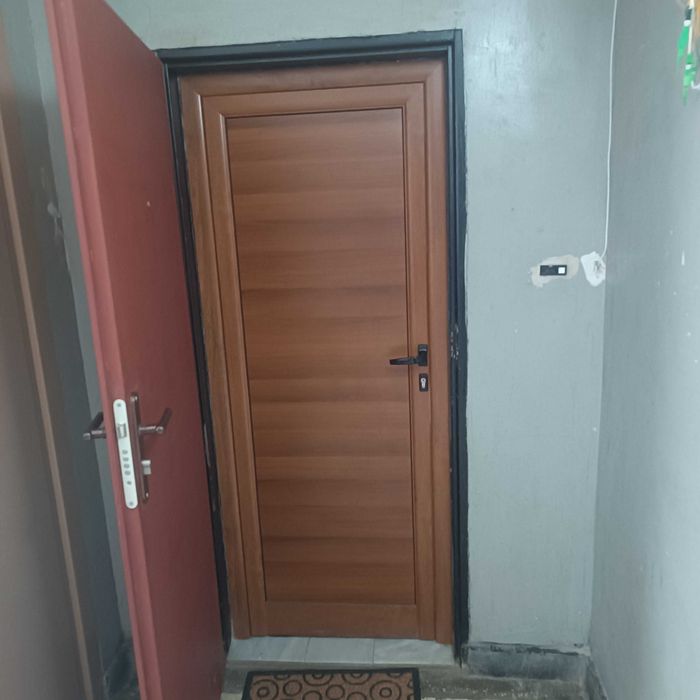 Интериорна врата
