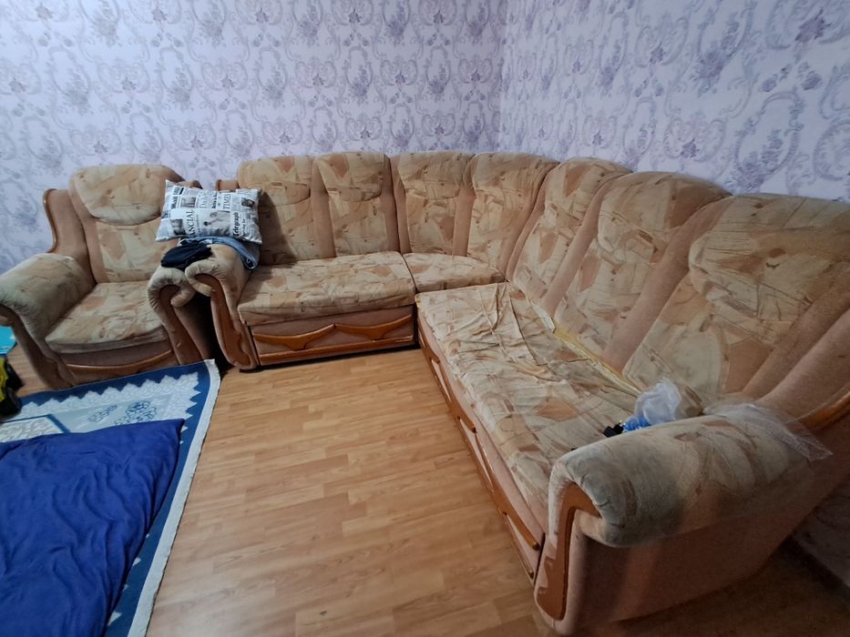 Отдам даром диван