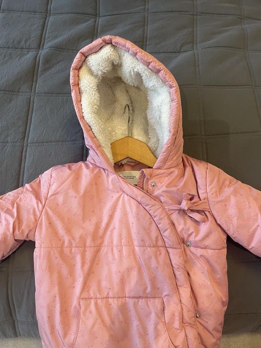 Детско подплатено яке Reserved, размер 104 см.