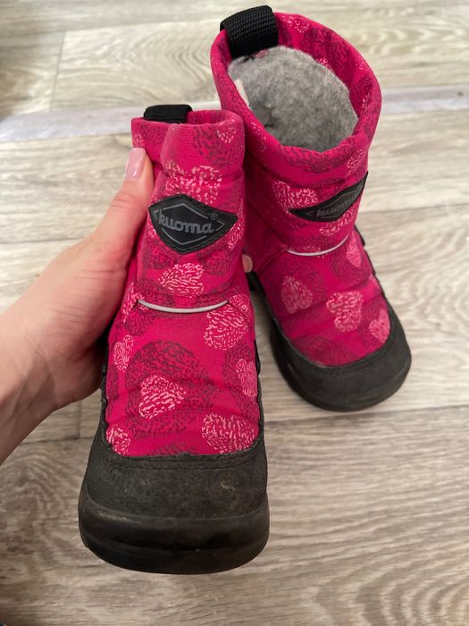 Продам детскую обувь сапоги