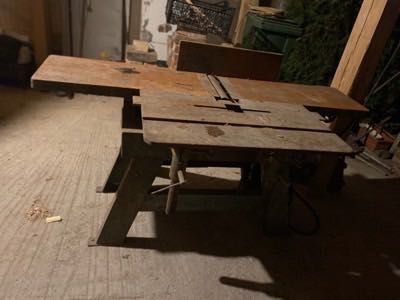 Продавам абрихт с трифазен мотор, чугунени плотове.