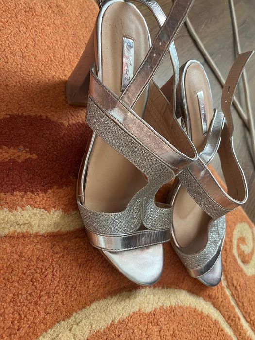 Sandale din piele ecologica