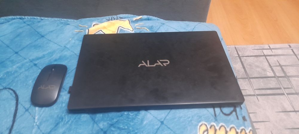 Продается Ноутбук ALAR