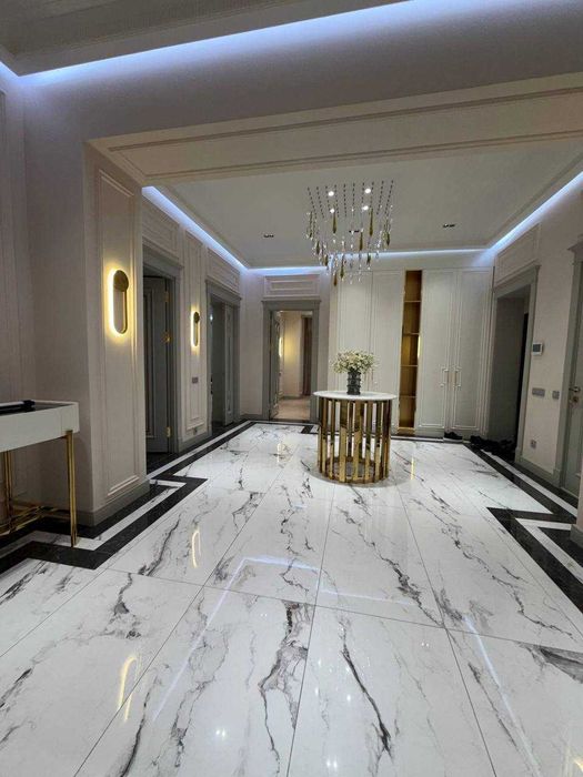 4-комн. в "Банковском доме", 180 м², центр, полностью укомплектована `