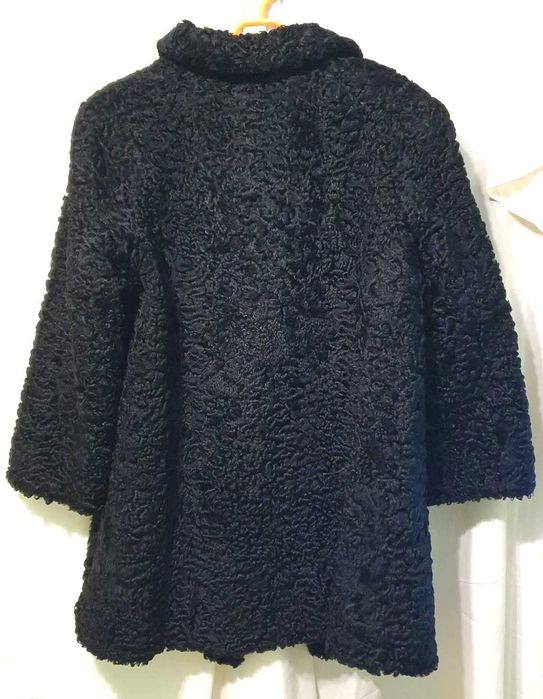 Haina blana astrahan