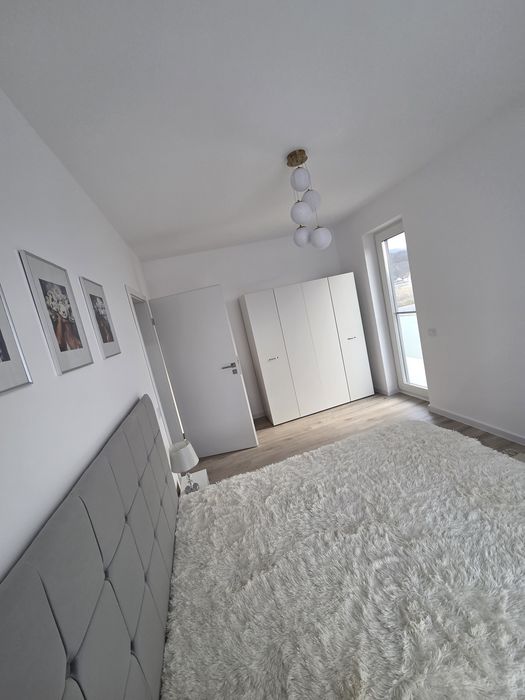 Închiriez apartament 2 camere Râșnov etaj 1 bloc nou