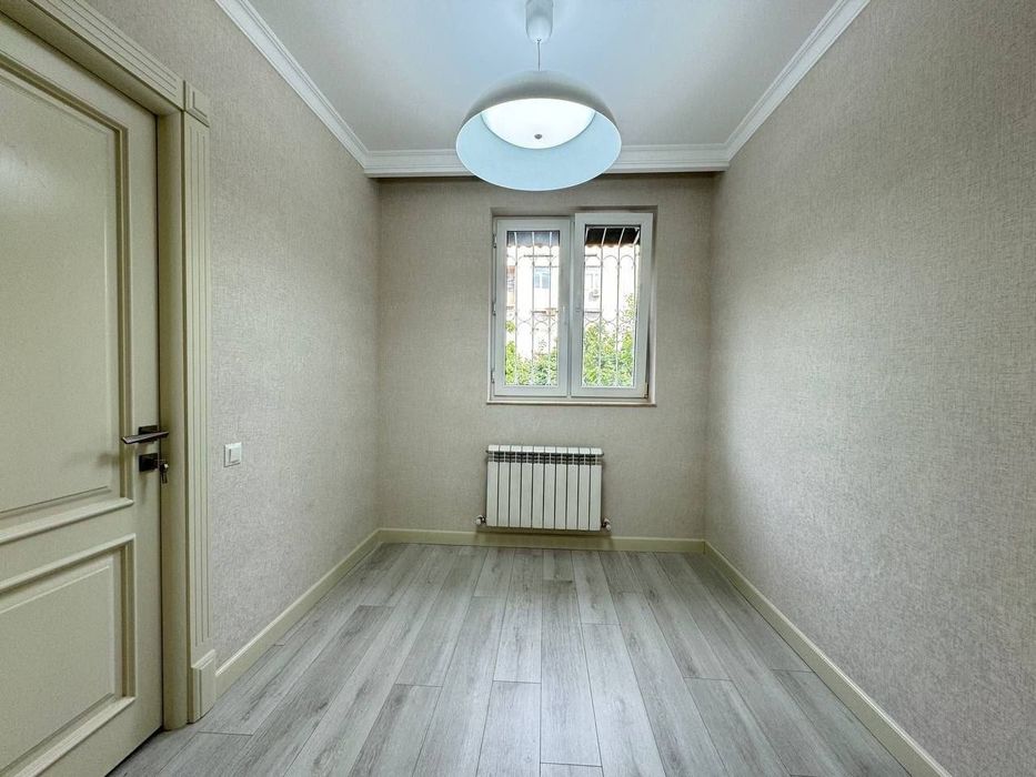 Продается 4х ком квартира, ориентир: кафе Studio/пос-во Японии, 130м²