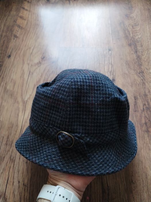 alfonso d'este - страхотна шапка КАТО НОВА  100% оригинал ЛАНА-ВЪЛНА п