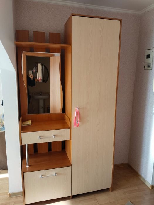 Шкаф для прихожей