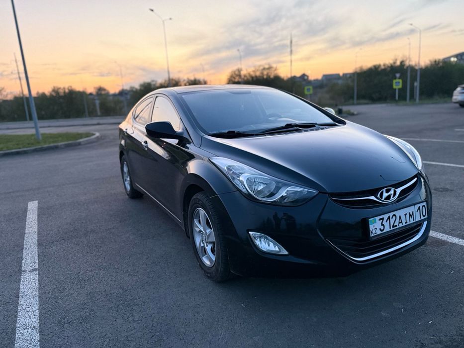 Продам элантру 2013