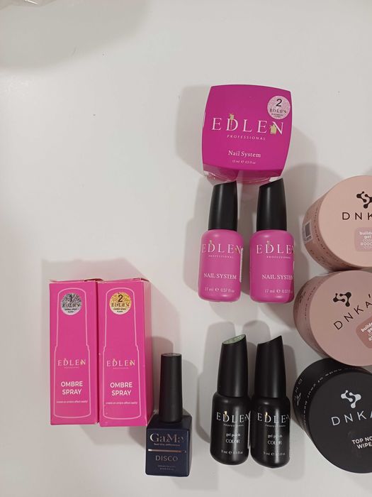Produse profesionale pentru unghii