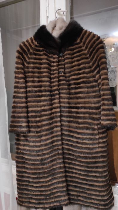 Женская одежда. Шуба