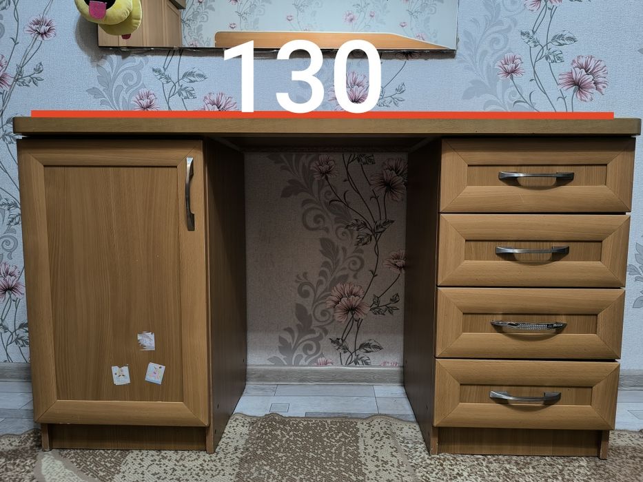 Продам письменный стол