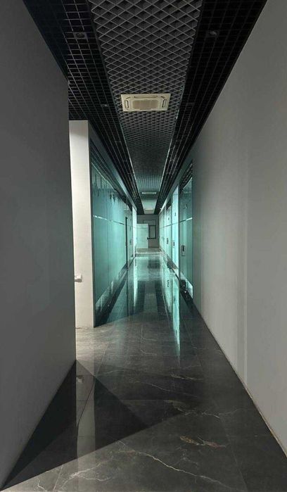 Офисный Кабинет 40м2 Ташсельмаш ор.Ресторан шохона