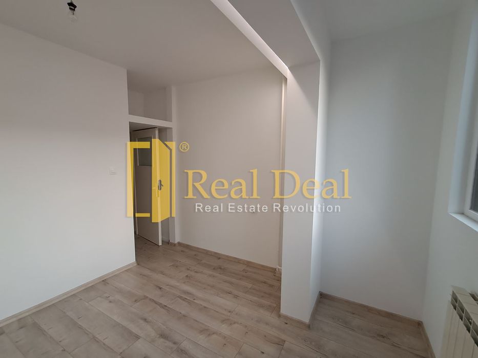 Продава се Тристаен апартамент в София, Толстой - 72 кв.м за 2250 €/кв.м - Снимка #3