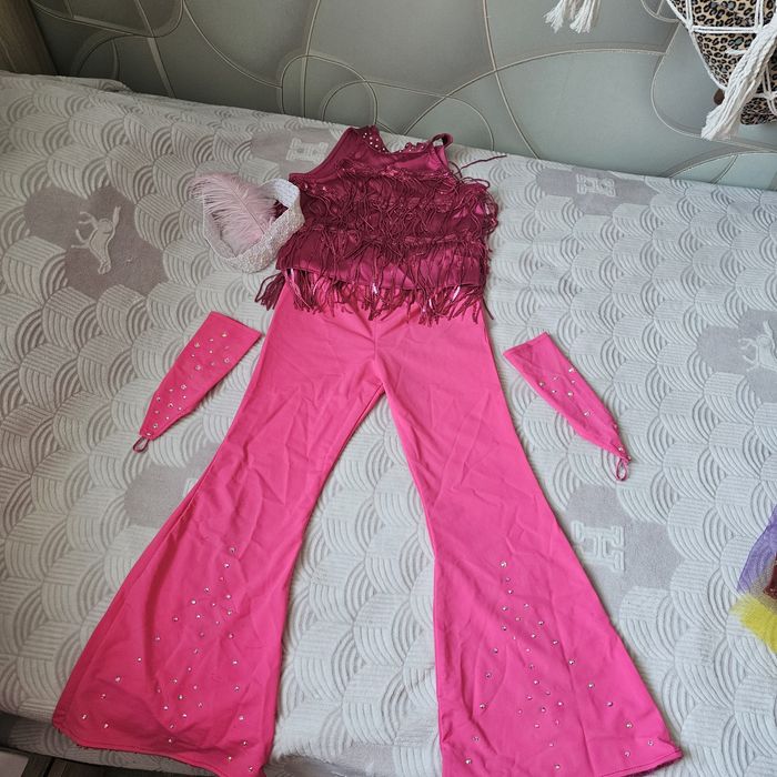 Продам танцевальные костюмы